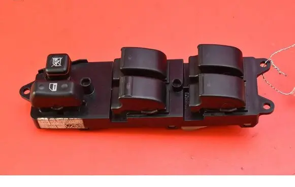 Toyota Avensis Verso Electric window control switch 84820-05100