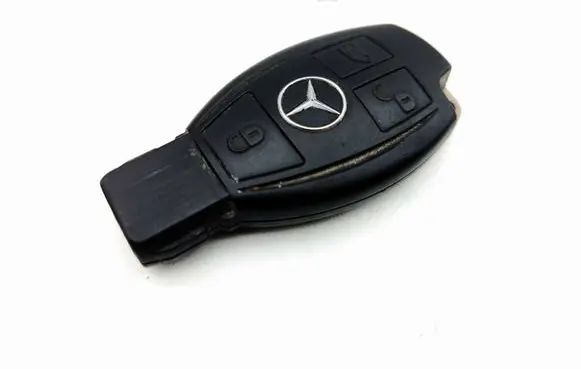 Mercedes-Benz Vito Viano W639 Ignition key/card 