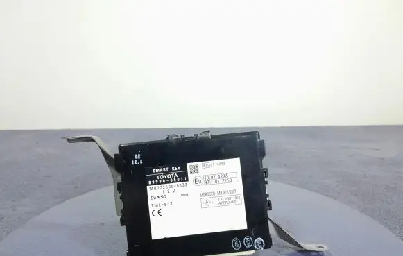 Toyota Avensis T270 Other control units/modules 89990-05011