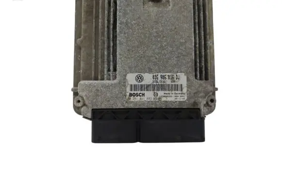 Skoda Octavia Mk2 (1Z) Engine control unit/module 03G906016DJ 0281011883 1039S06266