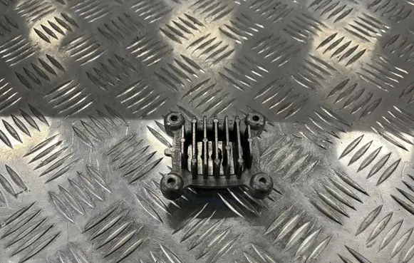 Nissan Juke II F16 Xenon control unit/module B151598-D