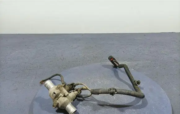 Nissan King Cab, Navara Engine coolant pipe/hose 