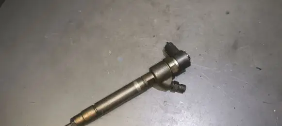 Volvo XC70 Fuel injector 30750283 0445110251 0445110