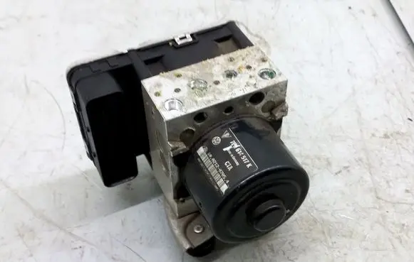 Volkswagen Touareg II ABS Pump 7P0907379K