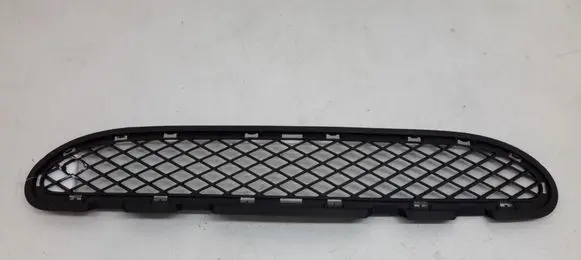 Mercedes-Benz CLC CL203 Front bumper lower grill A2038850823