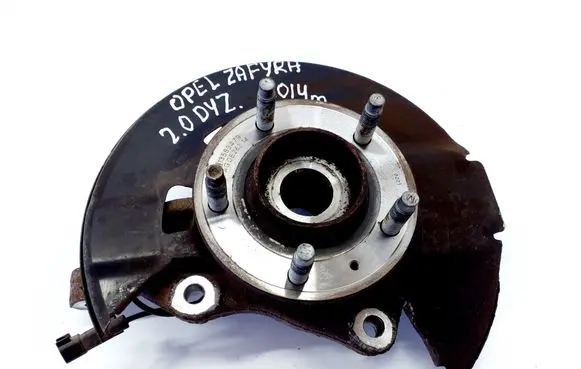 Opel Zafira C Front wheel hub