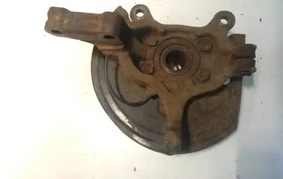 Nissan Juke I F15 Front wheel hub