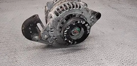 Nissan Almera Tino Generator/alternator 