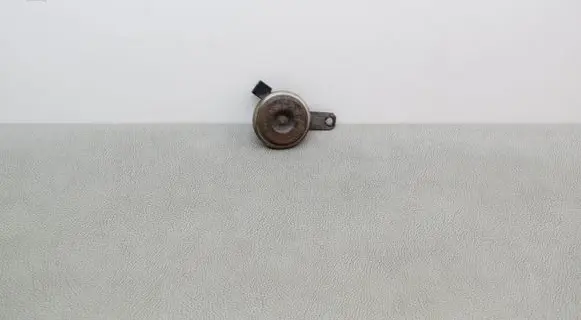 Toyota Corolla E160 E170 Horn signal 000026
