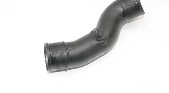 Ford Kuga II Intercooler hose/pipe FV416K683AD