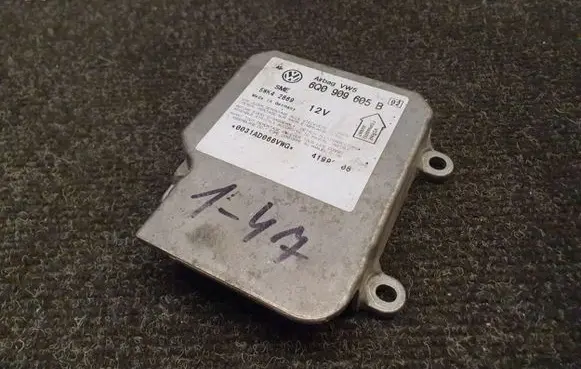 Volkswagen PASSAT B5 Airbag control unit/module 6Q0909605B