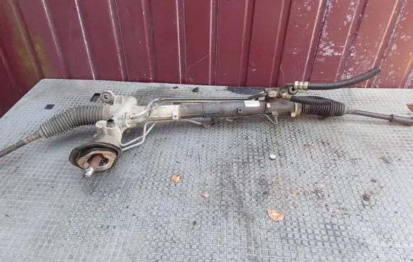 Ford C-MAX I Steering rack 3M513A500EC 77001S0479