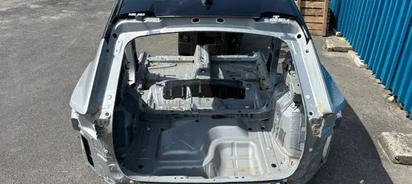 Volvo C40 Trunk bottom trim panel 