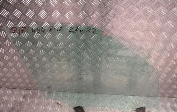 Land Rover Range Rover Sport L320 Front door window glass four-door 56483989