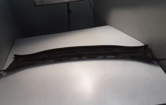 Ford Galaxy Wiper trim EM2BR02216AB