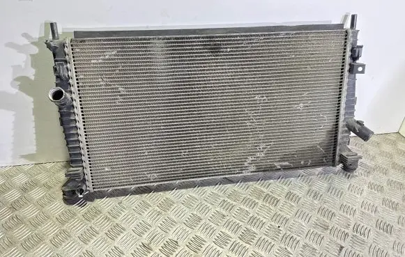 Coolant radiator
