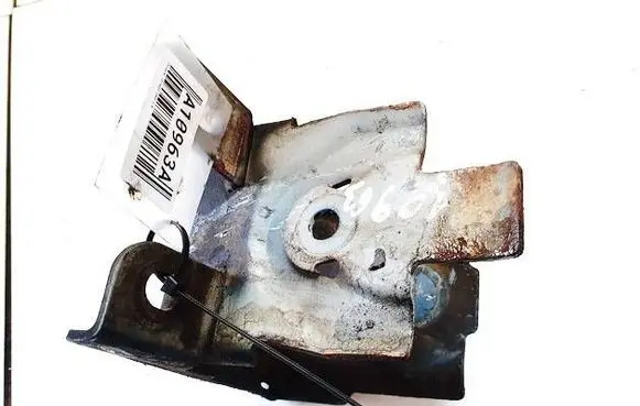 Chrysler Voyager Engine mounting bracket 