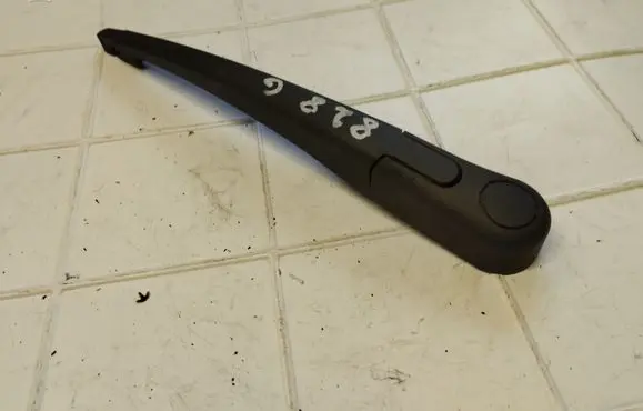Citroen C4 I Picasso Rear wiper blade arm