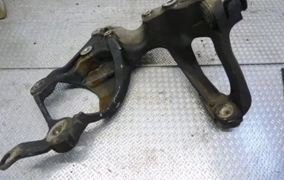 Honda Civic Front wheel hub spindle knuckle