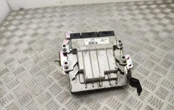 Renault Kadjar Engine control unit/module 237106288R 237106101R