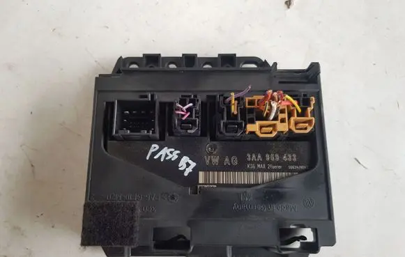 Volkswagen PASSAT B7 Comfort/convenience module 3AA959433