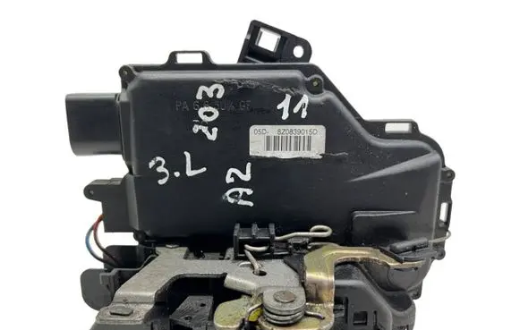 Audi A2 Rear door lock 8Z0839015D