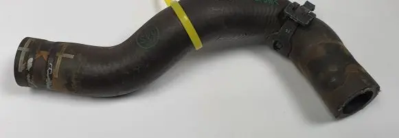 Volkswagen Golf V Engine coolant pipe/hose 1K0121058G