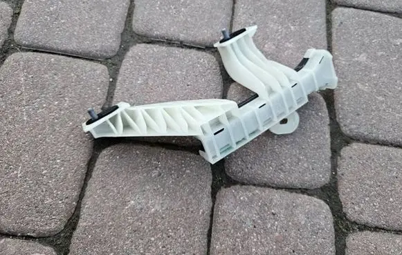 Opel Mokka B Front door windshield rail 9820820780