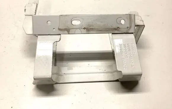 Land Rover Freelander 2 - LR2 Engine control unit holder 6G9N12A692A