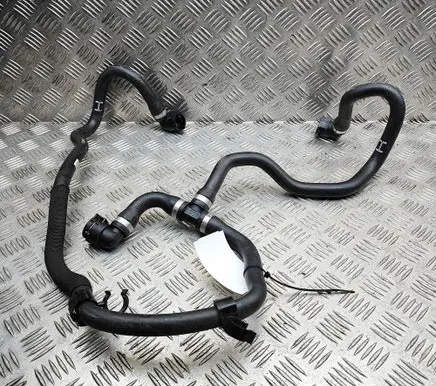 Aston Martin DBX Engine coolant pipe/hose PY838K101BC