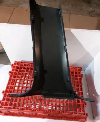 Mercedes-Benz E W212 (B) pillar trim (bottom) A2126904025