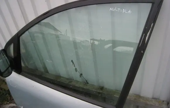 Fiat Multipla Front door window glass four-door 0046516808