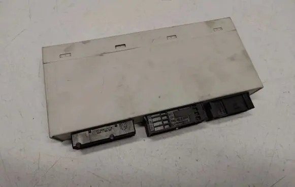 BMW 3 E46 Central body control module 61356932368