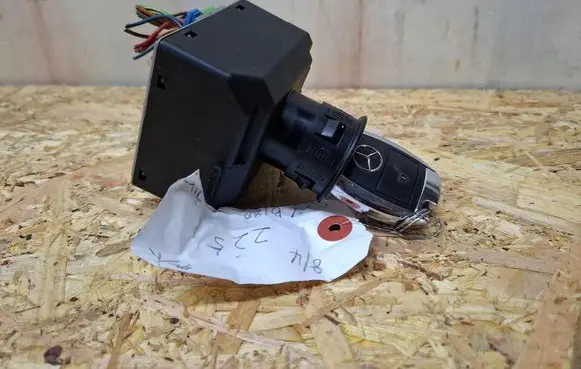 Mercedes-Benz B W246 W242 Ignition lock A2469058501