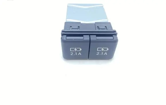 Lexus RX 450H USB socket connector 8553248010 855320E020 20610