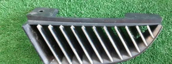 Front bumper lower grill