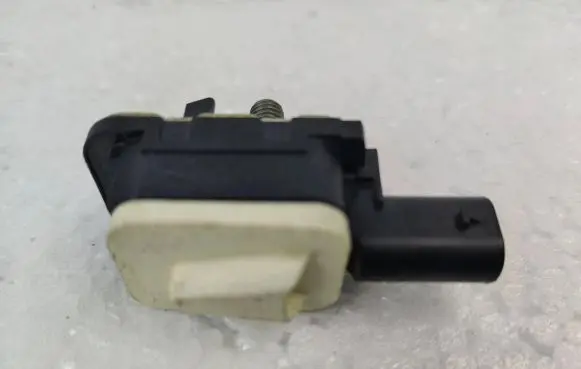 Subaru Legacy Airbag deployment crash/impact sensor 98237AL01B