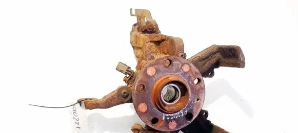 Volkswagen Golf V Front wheel hub