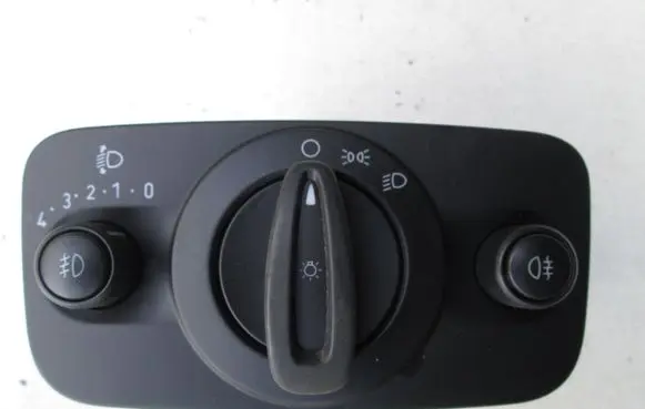 Ford Ecosport Light switch