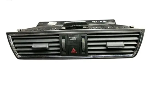 Seat Toledo IV (NH) Dash center air vent grill 5JA820951B 0858100001