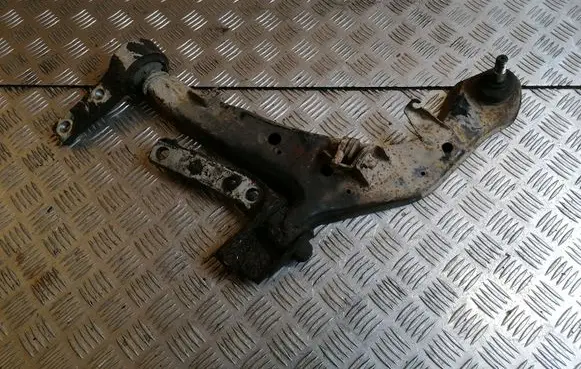 Nissan Primera Front lower control arm/wishbone