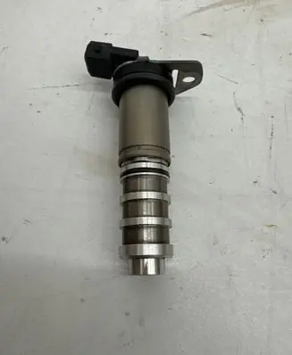 BMW M2 F87 Camshaft vanos timing valve 8605123