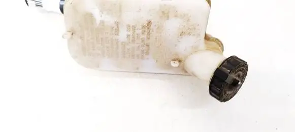 Brake fluid reservoir