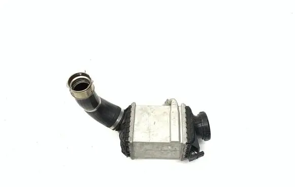 BMW 5 G30 G31 G38 Intercooler radiator 8619391