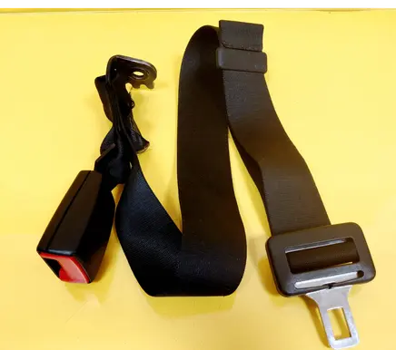 Middle seatbelt (rear)