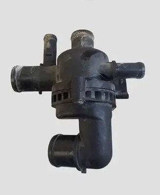 Jaguar XF X250 Thermostat/thermostat housing 9X238A586AD