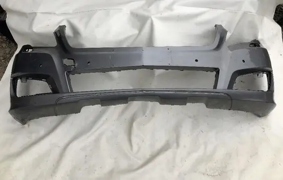 Mercedes-Benz R W251 Front bumper A251