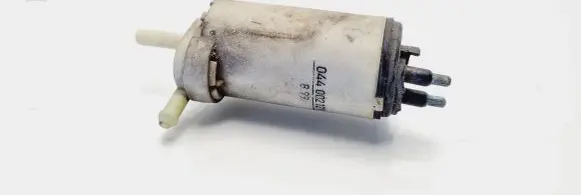 Volvo S70 V70 V70 XC Windscreen/windshield washer pump 04400212V