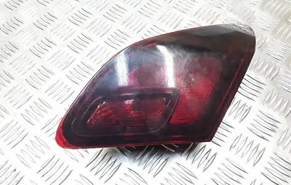 Opel Astra J Tailgate rear/tail lights 1090098