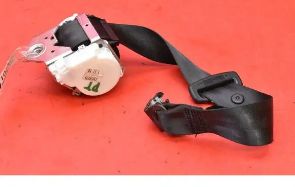 Volkswagen PASSAT B6 Front seatbelt 3C9857806J